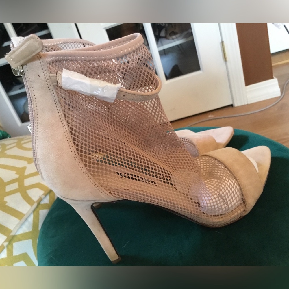 NineWest Fishnet Mesh Booties, back zip, open toe (Brand New)